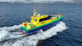 
									15M PILOT BOAT full								